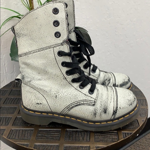 dr martens aimilita y
